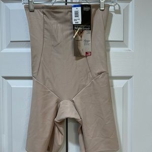 Miracle Suit Hi waist thigh slimmer